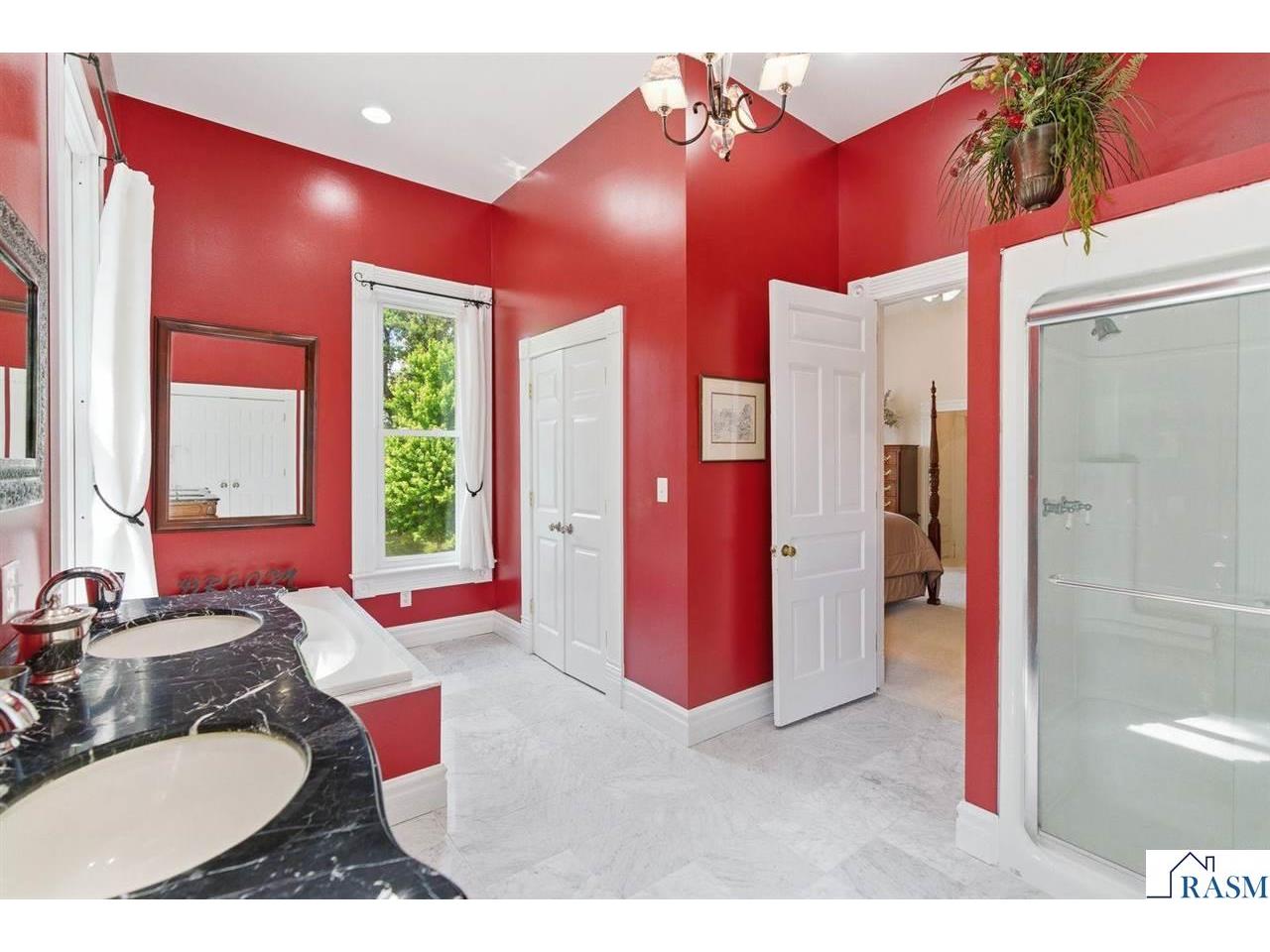 425 N Linton Street Blue Earth MN 56013 267040500 image32