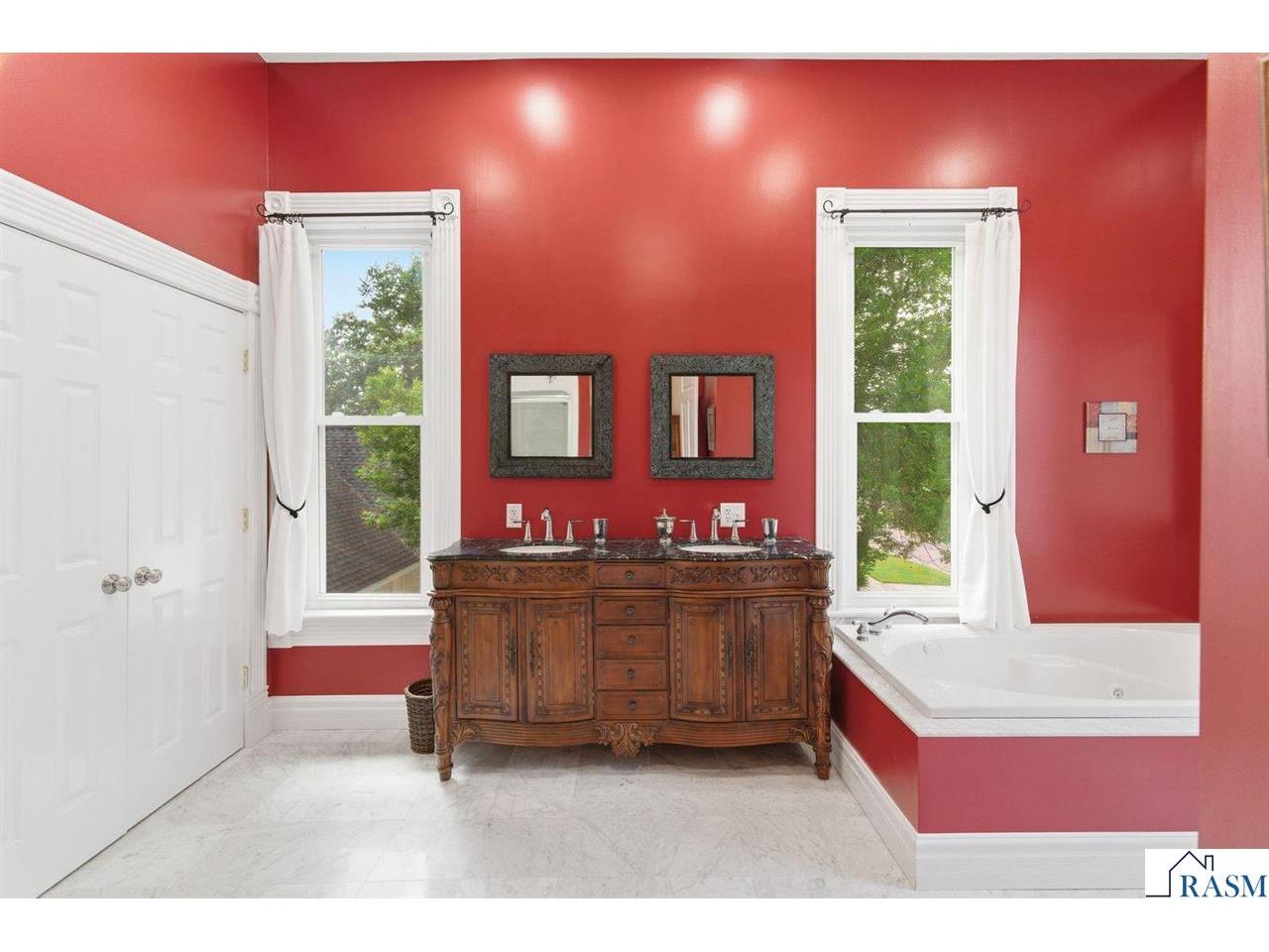 425 N Linton Street Blue Earth MN 56013 267040500 image33