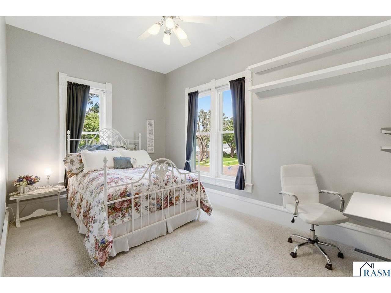 425 N Linton Street Blue Earth MN 56013 267040500 image35