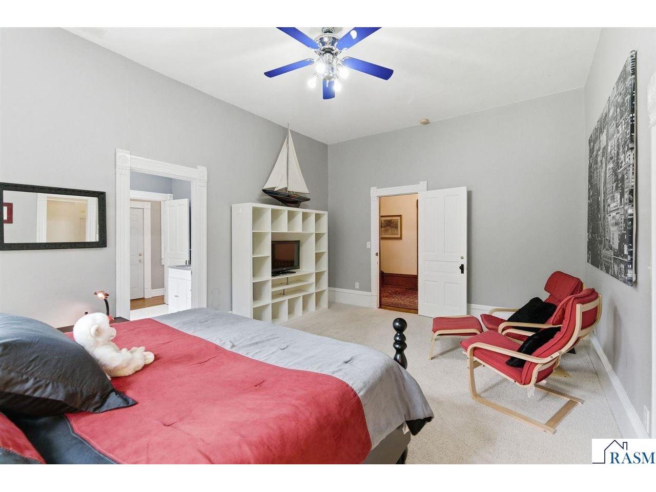 425 N Linton Street Blue Earth MN 56013 267040500 image40