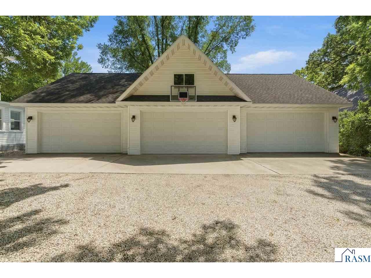 425 N Linton Street Blue Earth MN 56013 267040500 image55