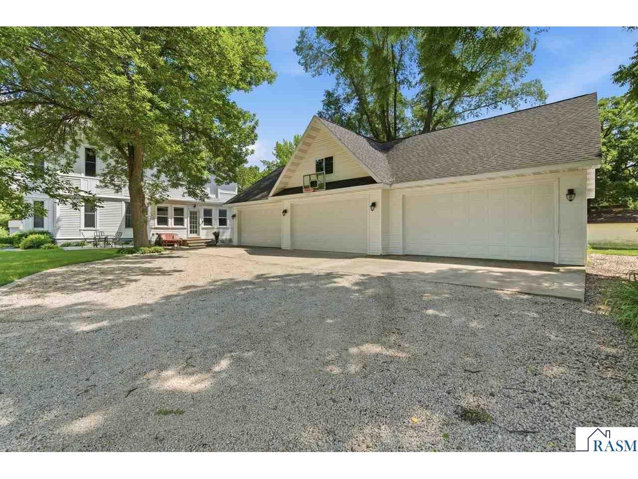 425 N Linton Street Blue Earth MN 56013 267040500 image56