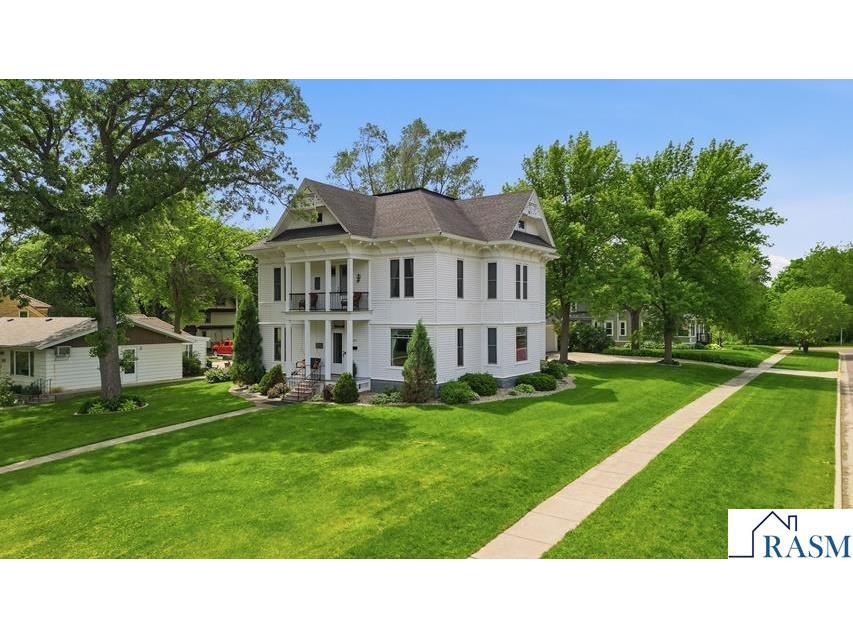 425 N Linton Street Blue Earth MN 56013 267040500 image60