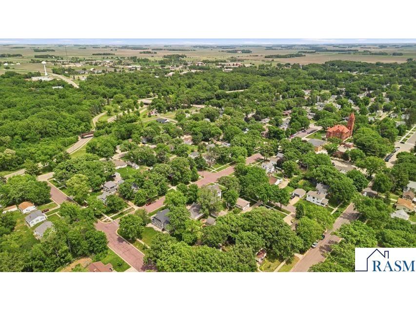 425 N Linton Street Blue Earth MN 56013 267040500 image64
