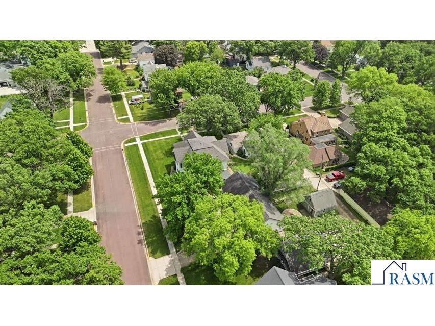 425 N Linton Street Blue Earth MN 56013 267040500 image68