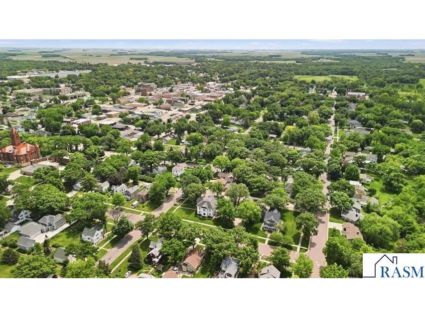 425 N Linton Street Blue Earth MN 56013 267040500 image70