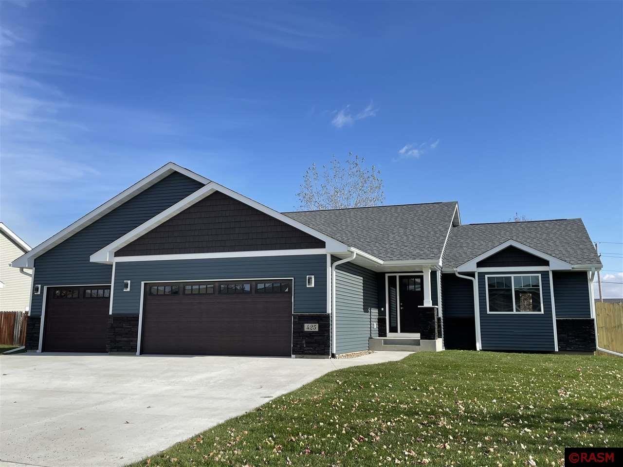 425 Woodhaven Lane, Mankato, MN 56001 MLS 7024659 Edina Realty