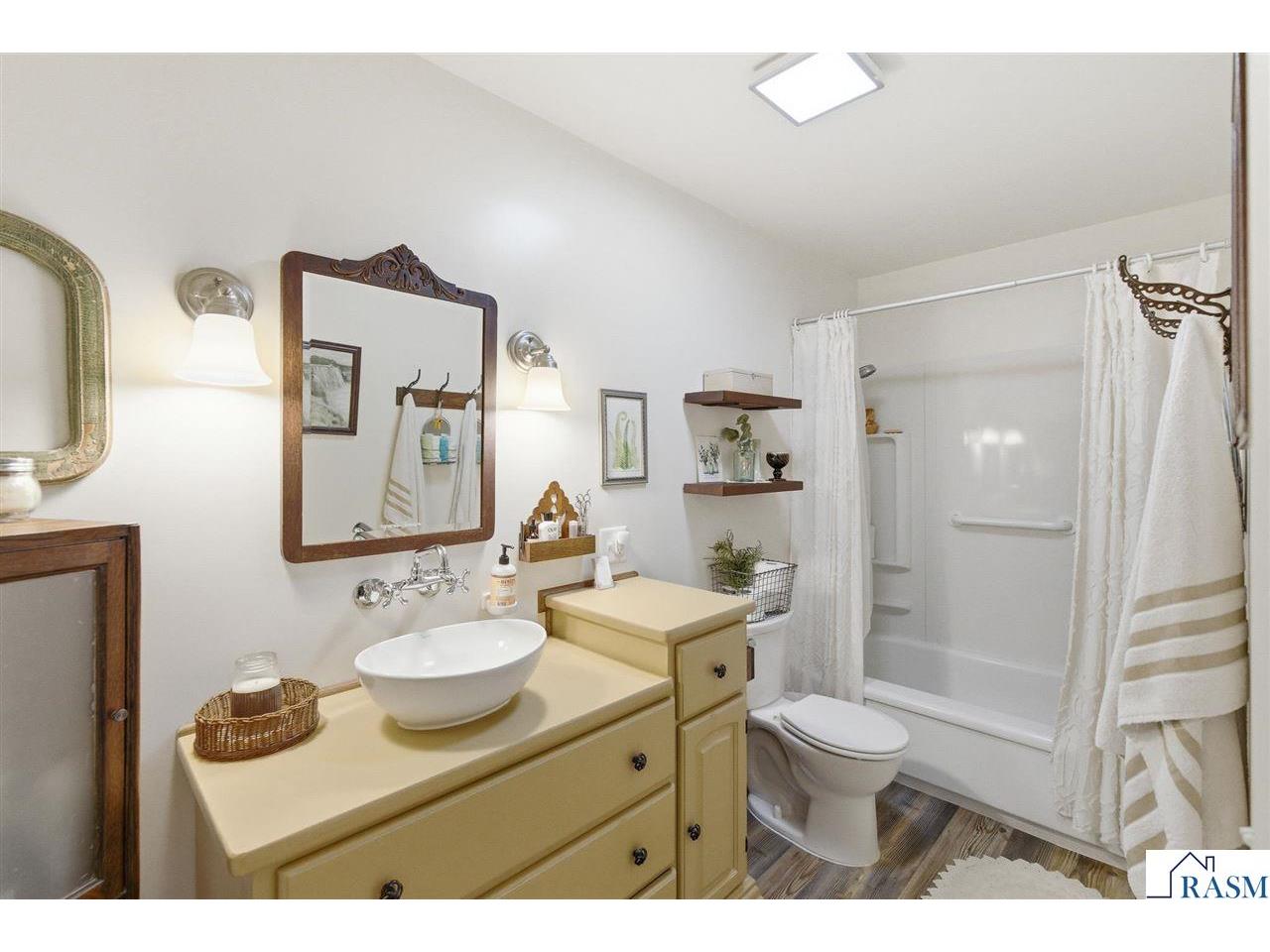 428 N Gorman Street Blue Earth MN 56013 7040361 image15