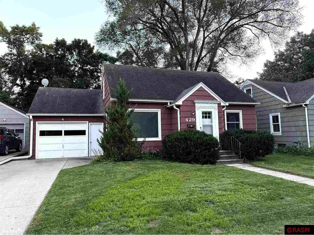 429 Tyler Avenue North Mankato MN 56003 7038506 image1