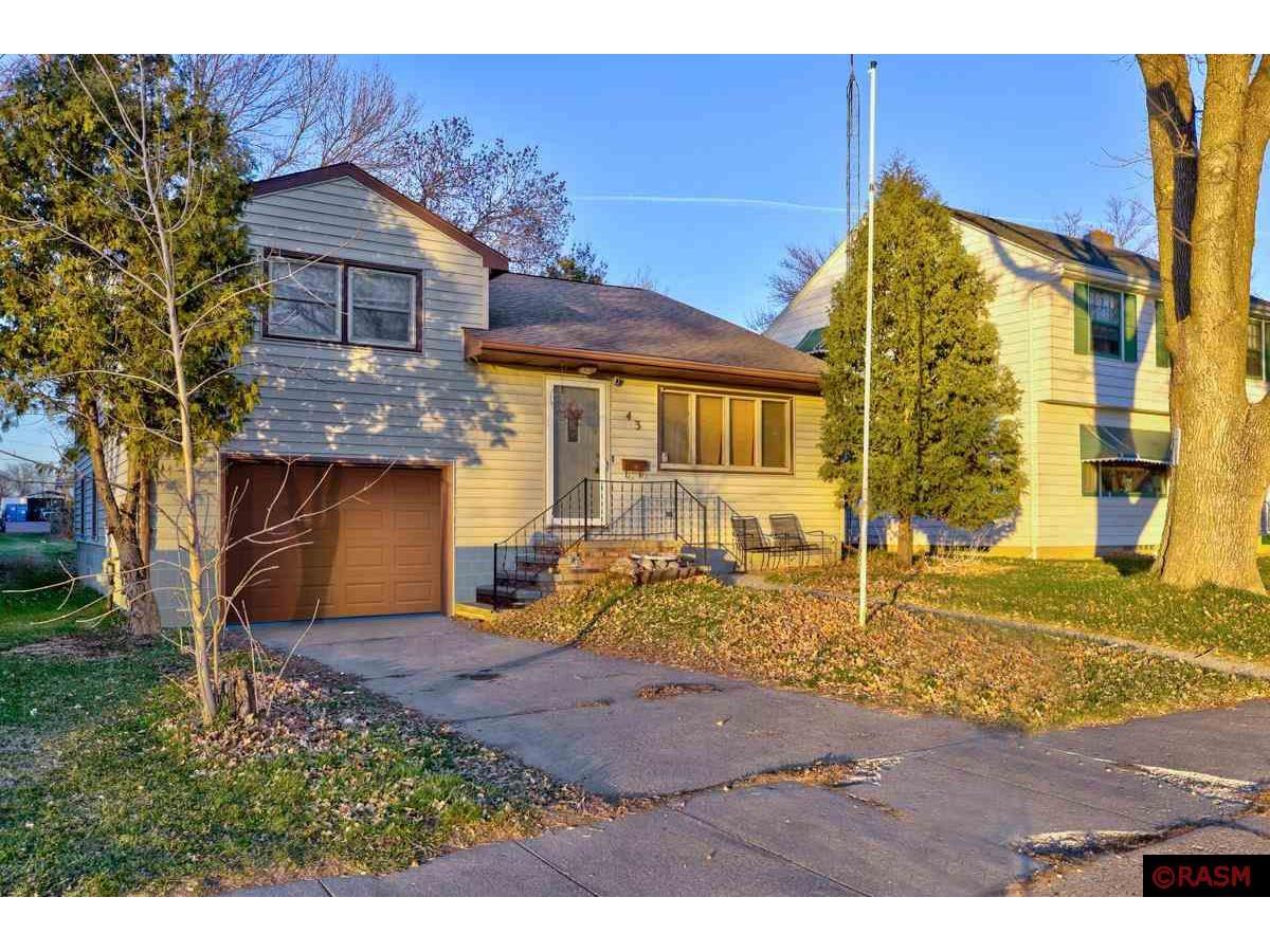 43 S 7th Avenue Saint James MN 56081 7033851 image1