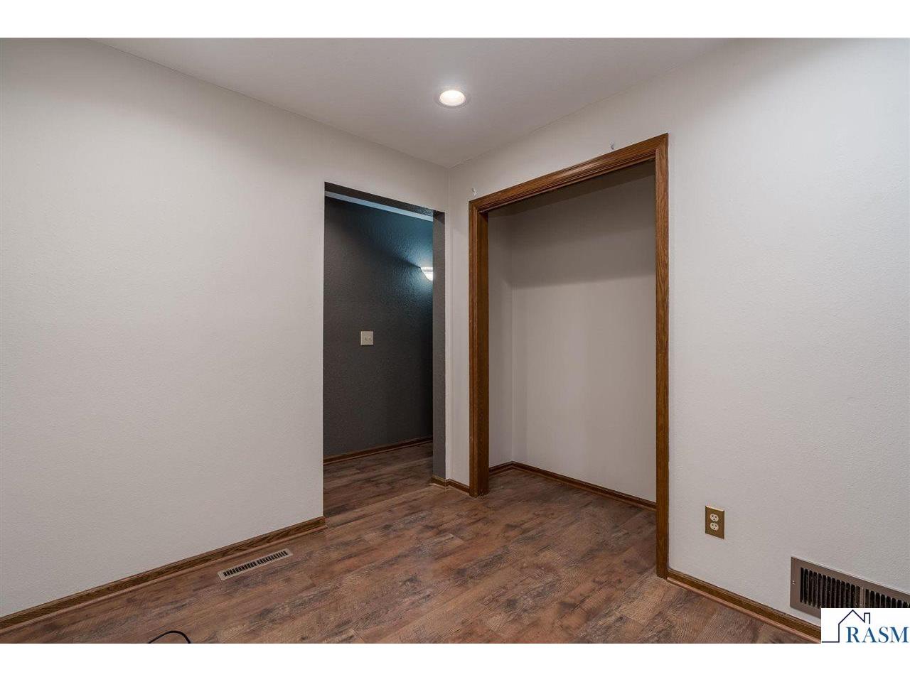 432 3rd Avenue Pemberton MN 56078 267040921 image19