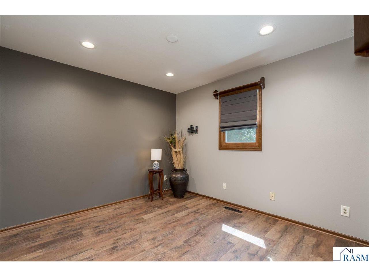 432 3rd Avenue Pemberton MN 56078 267040921 image26