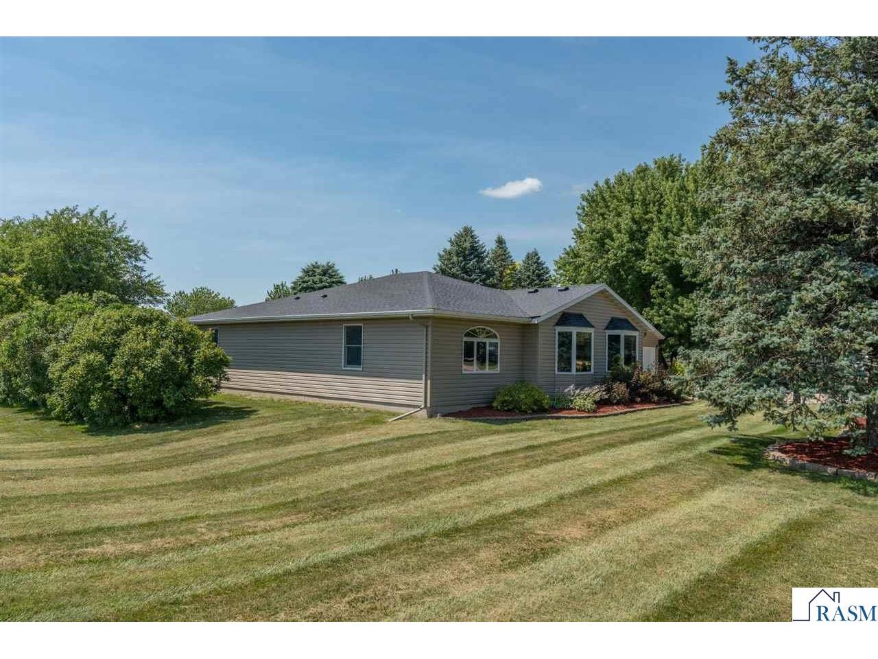 432 3rd Avenue Pemberton MN 56078 267040921 image36