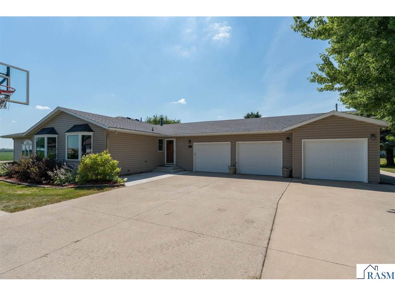 432 3rd Avenue Pemberton MN 56078 267040921 image39
