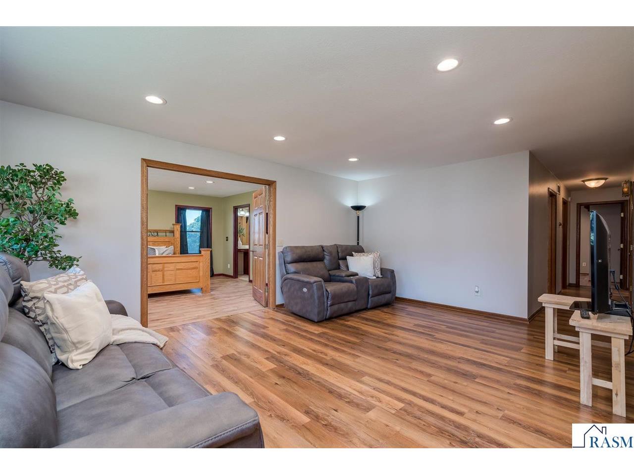 432 3rd Avenue Pemberton MN 56078 267040921 image4