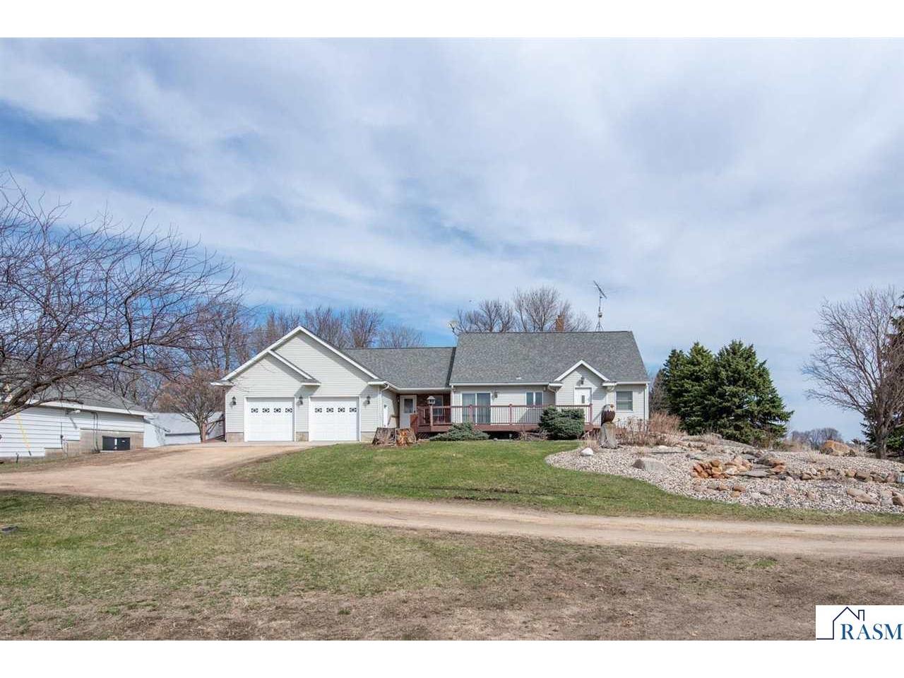 43522 475th Avenue Nicollet MN 56074 7039834 image1