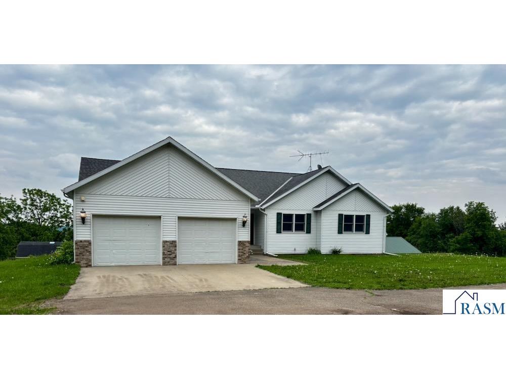 43773 361st Lane Saint Peter MN 56082 7036693 image1