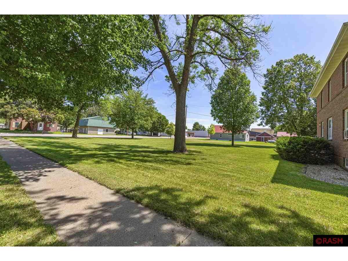 440 6th Street Lafayette MN 56054 7037997 image47