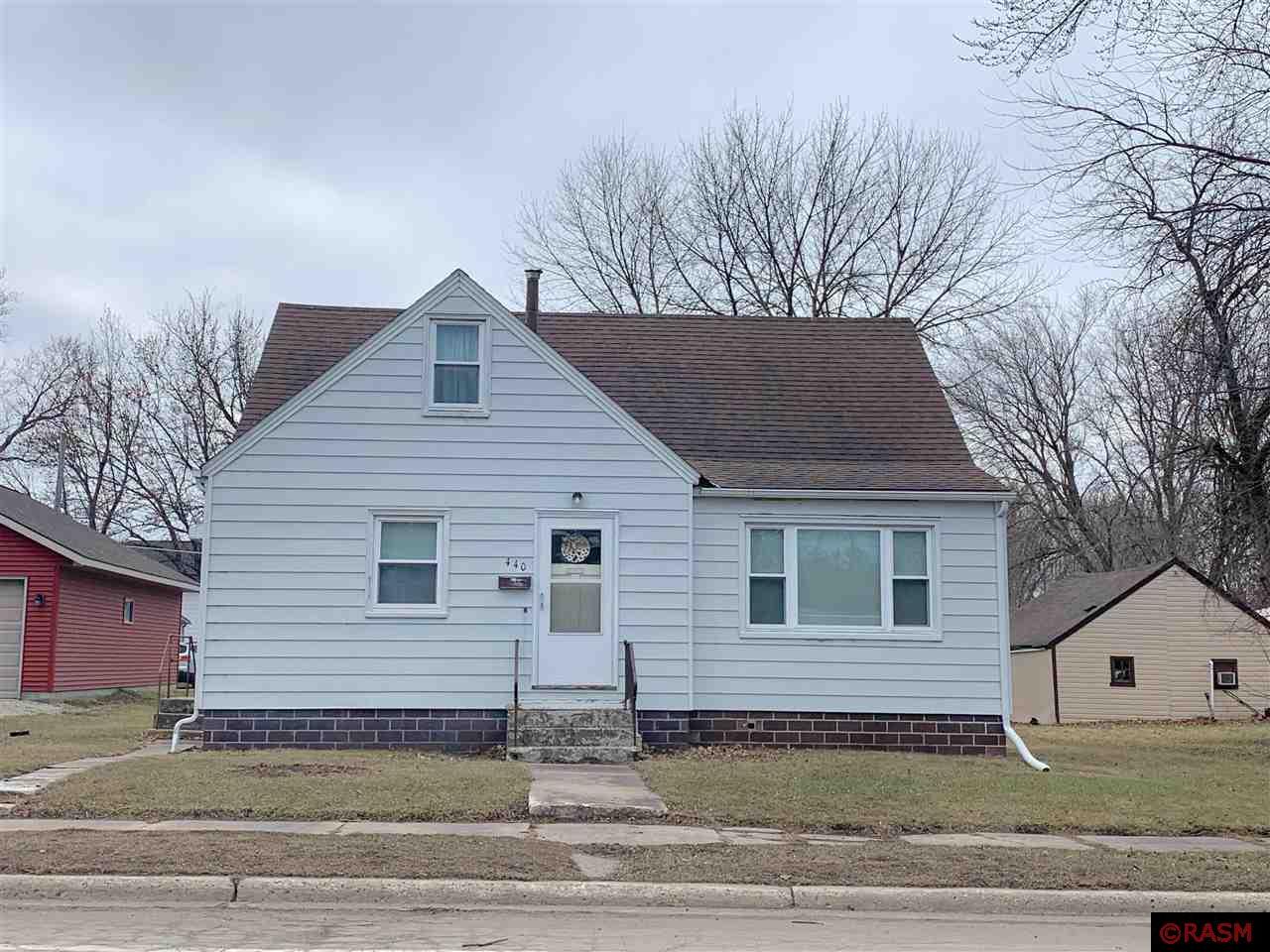 440 NW 1st Street Wells MN 56097 7034428 image1