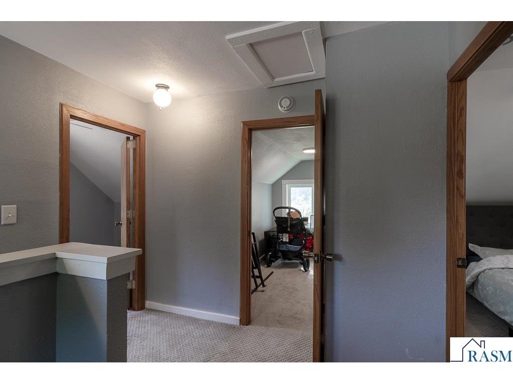 462 E Washington St Le Center MN 56057 267040457 image27