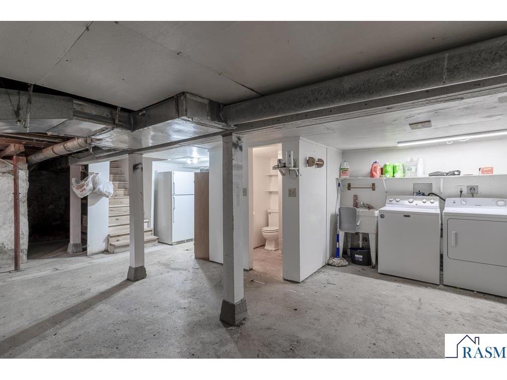 462 E Washington St Le Center MN 56057 267040457 image29