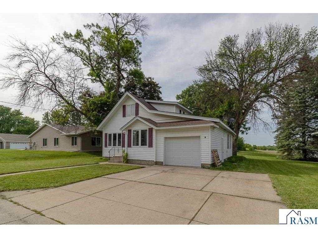 462 E Washington St Le Center MN 56057 267040457 image3