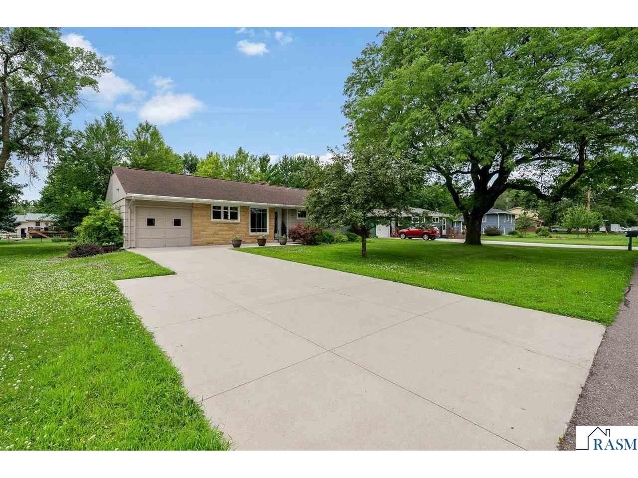 47 Skyline Drive Mankato MN 56001 267040827 image1