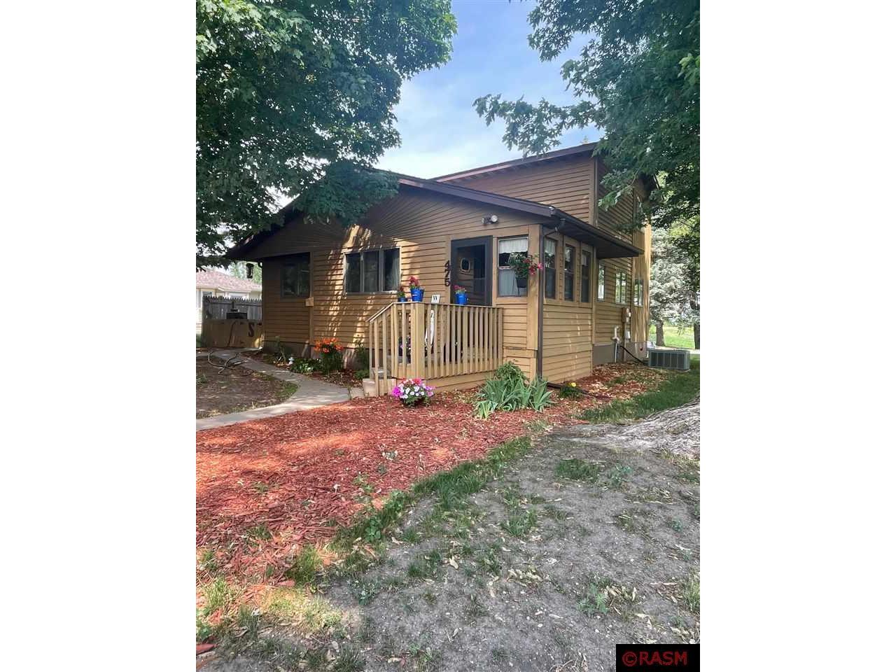 475 E Washington Street Le Center MN 56057 7032787 image1