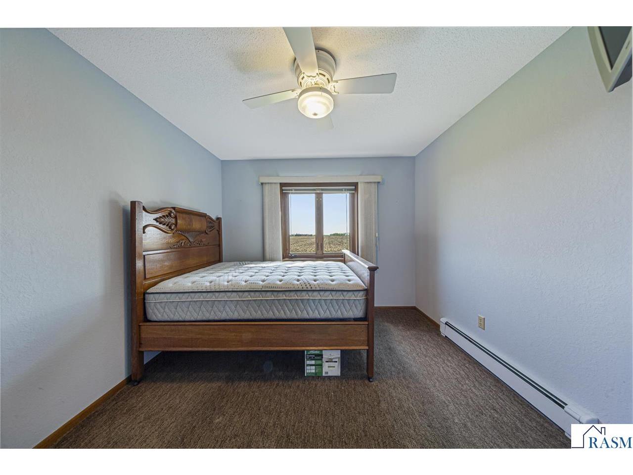 49263 461 Avenue Nicollet MN 56074 7040130 image28