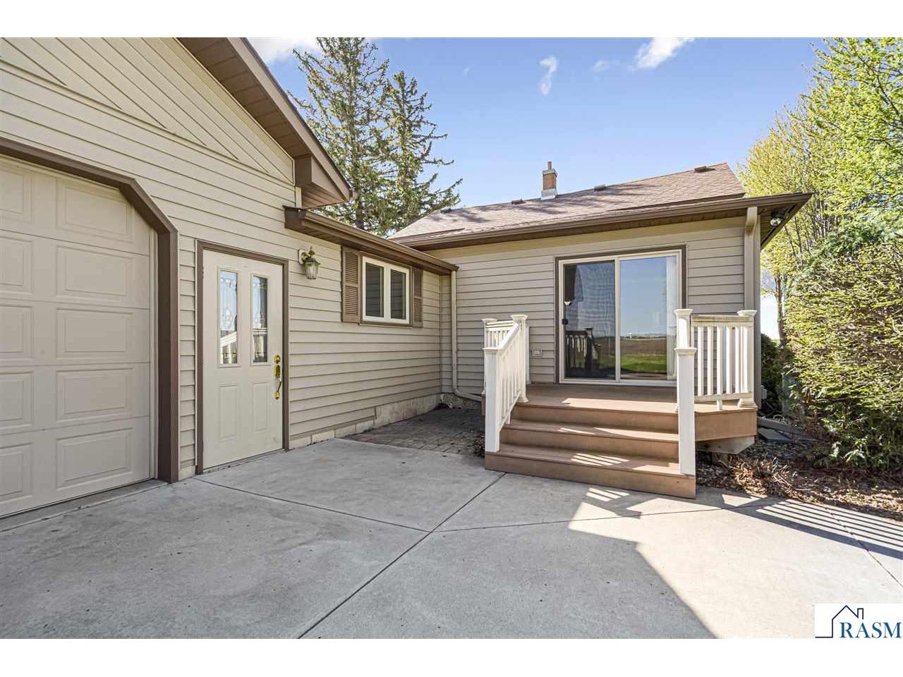 49263 461 Avenue Nicollet MN 56074 7040130 image3