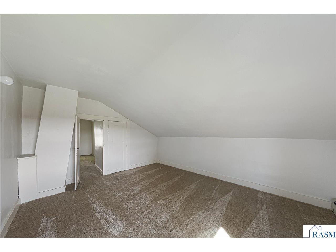 49263 461 Avenue Nicollet MN 56074 7040130 image39