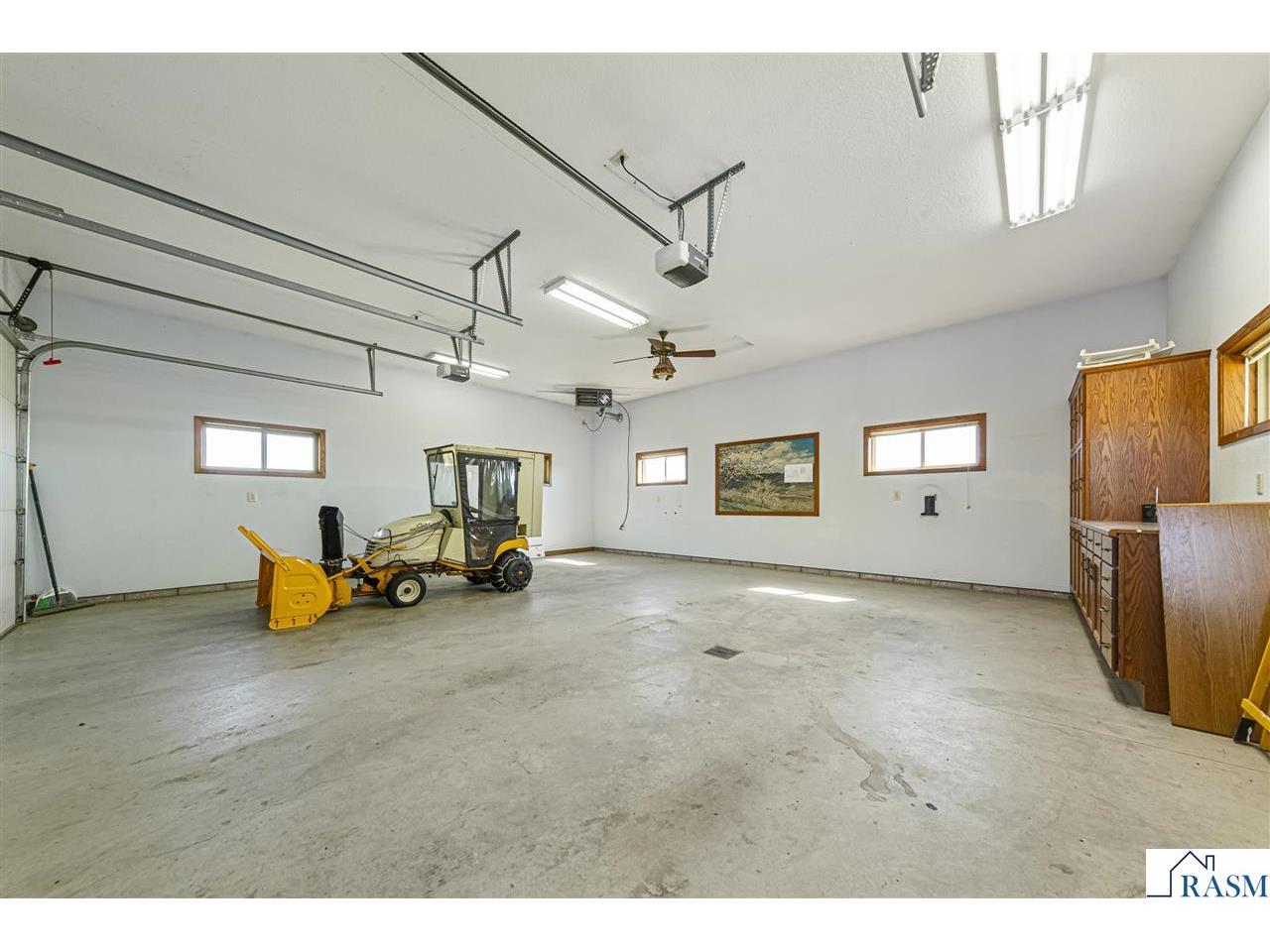49263 461 Avenue Nicollet MN 56074 7040130 image4