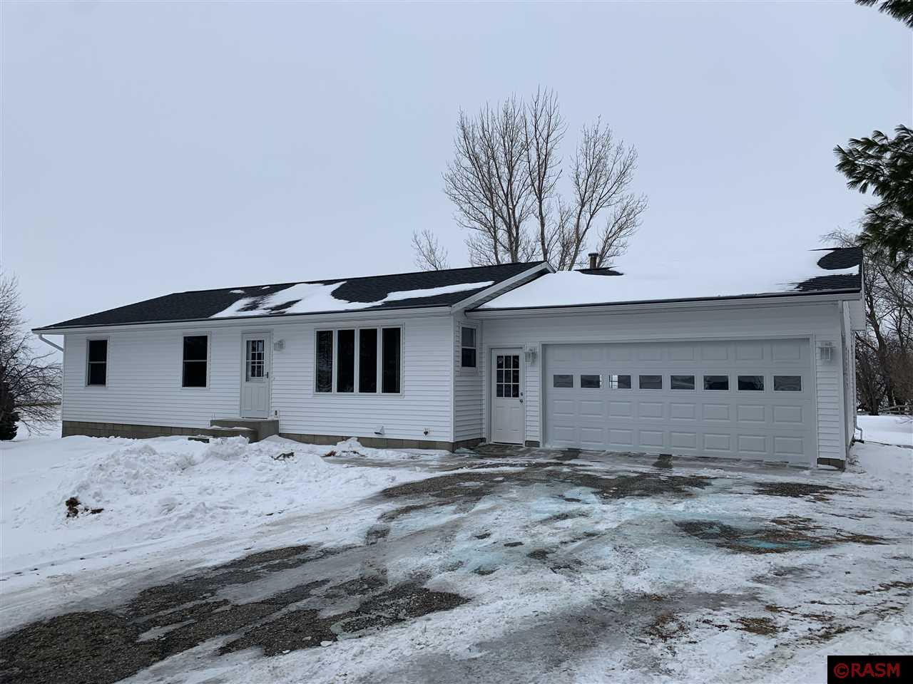 49391 217th Street, Lake Crystal, MN 56055 MLS 7026122 Edina Realty