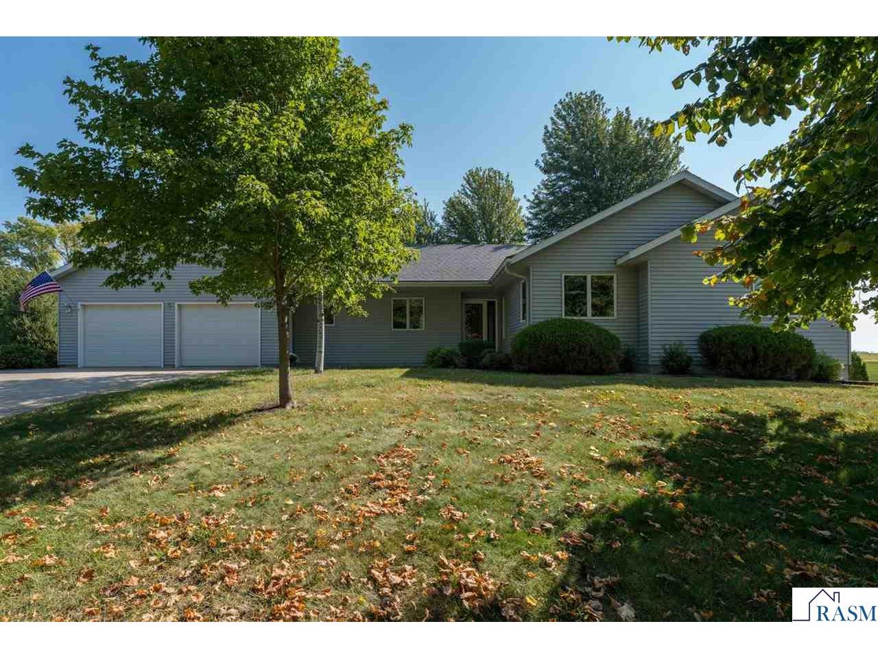 5 3rd Street Easton MN 56025 7038607 image1