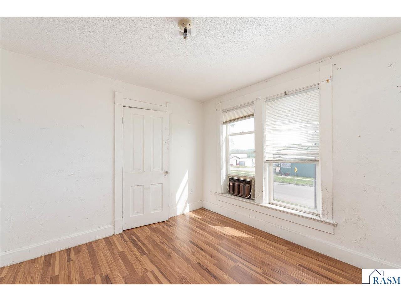 5 N Front Street New Ulm MN 56073 7040186 image10
