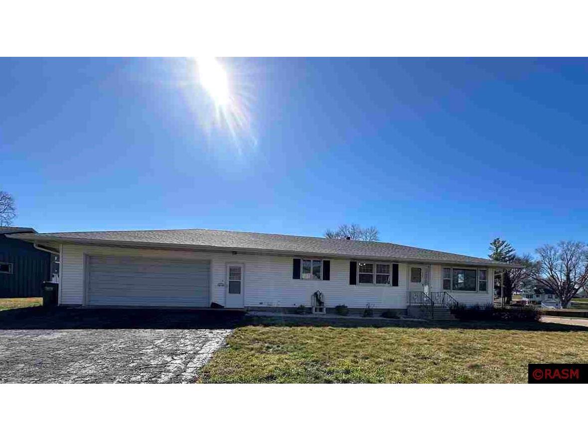 500 S Tenth Street Saint James MN 56081 7034588 image1