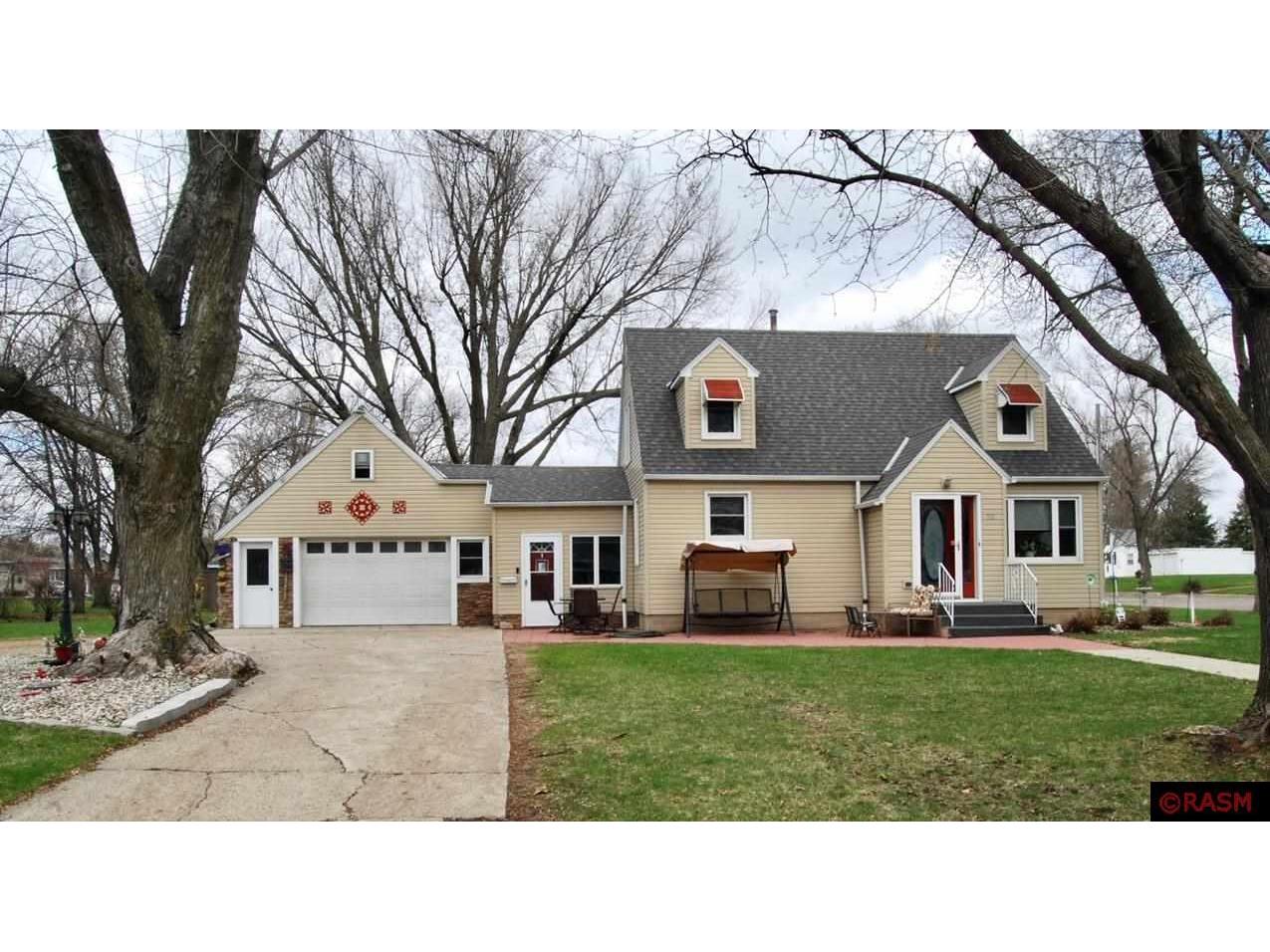 501 NW 2nd Street Wells MN 56097 7032169 image1