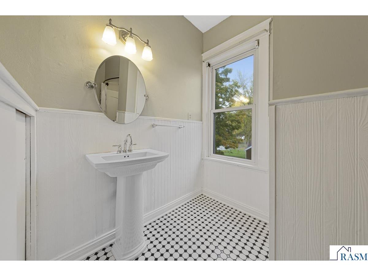 503 N Seventh Street Henderson MN 56044 7038876 image21