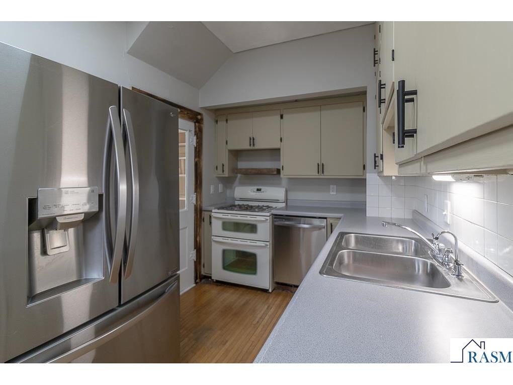 504 SW 2nd Street Madelia MN 56062 7039955 image16
