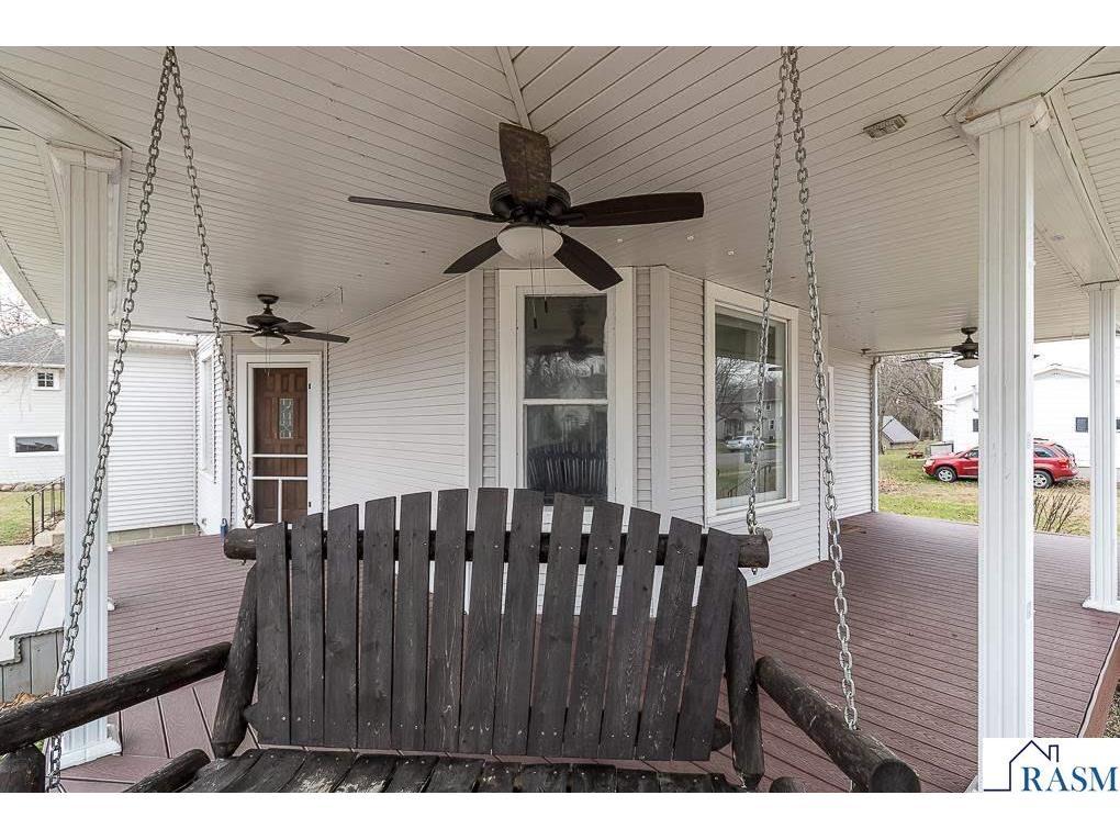 504 SW 2nd Street Madelia MN 56062 7039955 image2