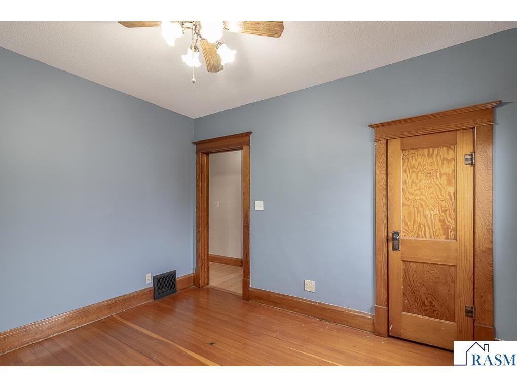 504 SW 2nd Street Madelia MN 56062 7039955 image20
