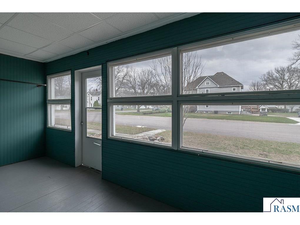 504 SW 2nd Street Madelia MN 56062 7039955 image3
