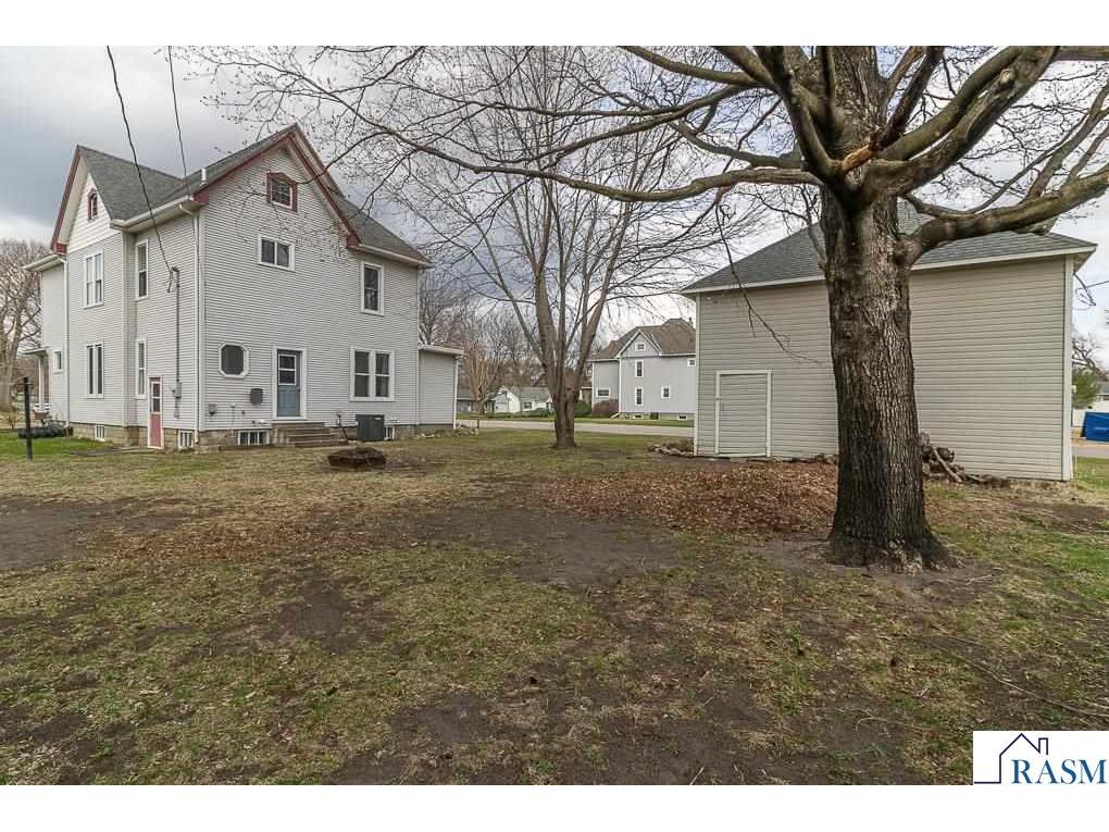 504 SW 2nd Street Madelia MN 56062 7039955 image37