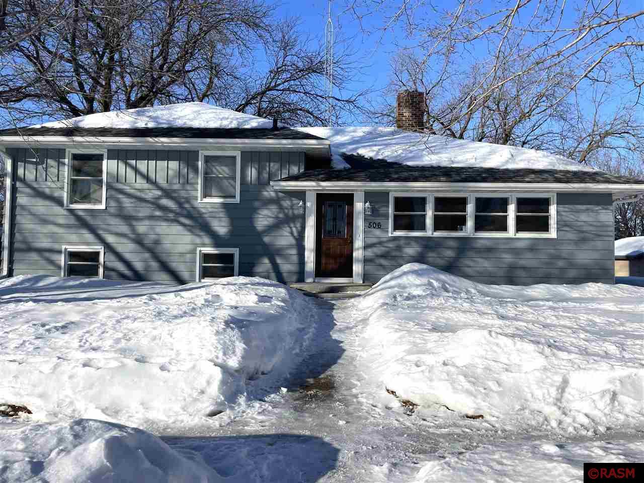 506 E 1st Street S, Truman, MN 56088 MLS 7031618 Edina Realty