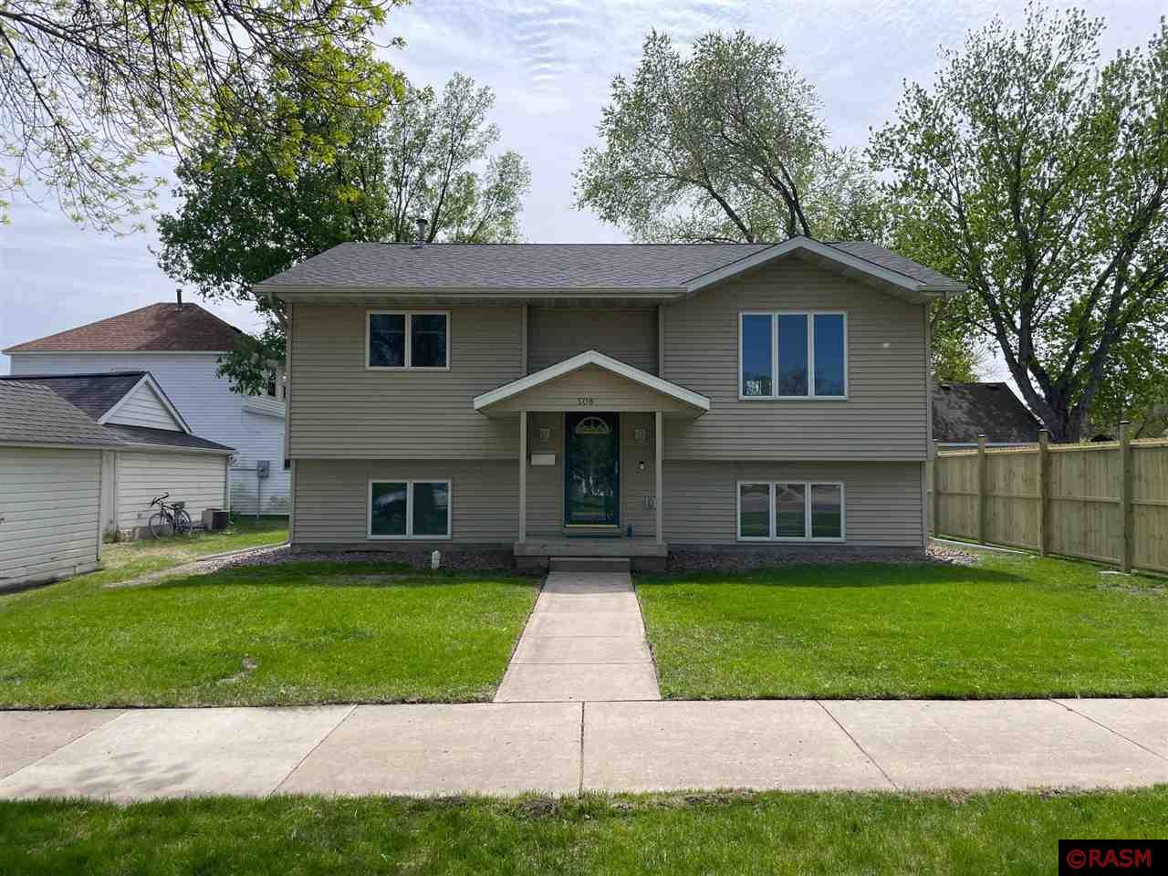 508 W Broadway Avenue Saint Peter MN 56082 7037404 image1