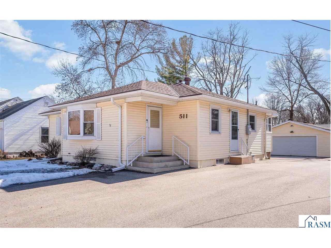 511 Harrison Avenue North Mankato MN 56003 7039537 image1