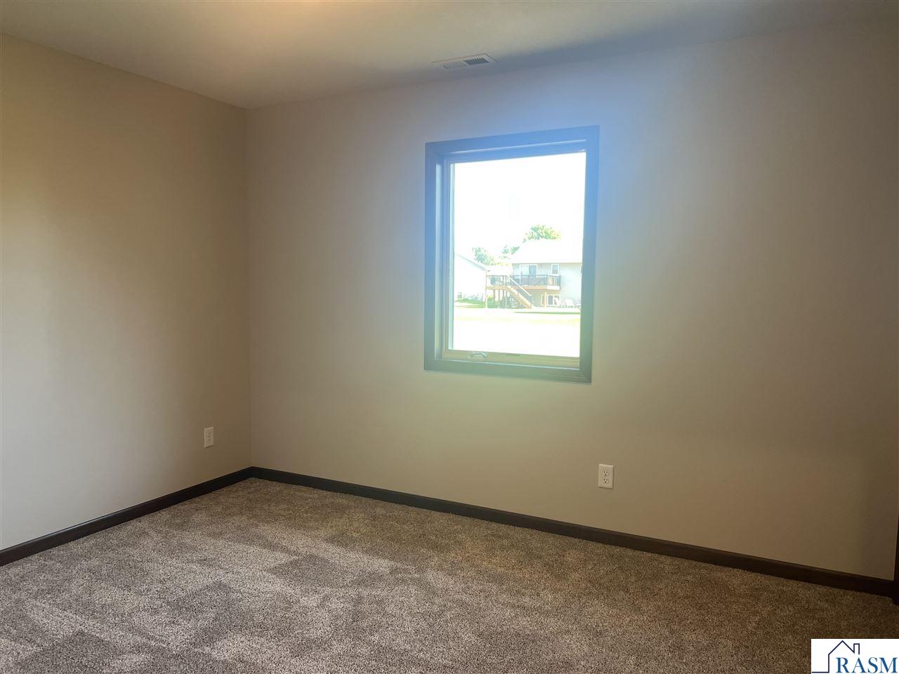 512 Torrey Pines Drive Mankato MN 56001 267040494 image12