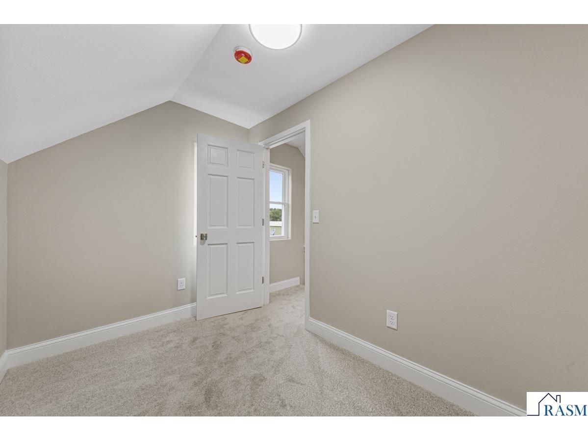 515 SW Benzel Avenue Madelia MN 56062 7039617 image22