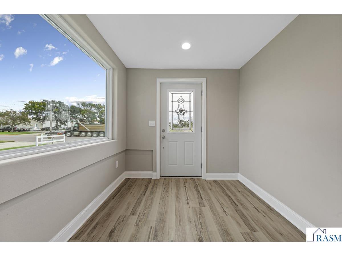 515 SW Benzel Avenue Madelia MN 56062 7039617 image24