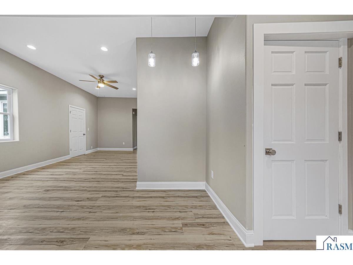 515 SW Benzel Avenue Madelia MN 56062 7039617 image29